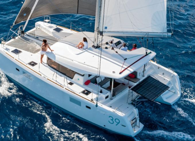 Lagoon 39