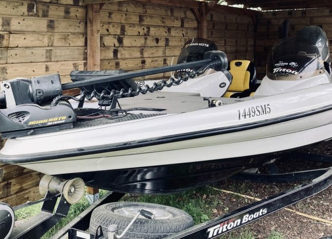 Triton Tr 176