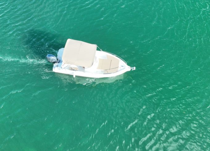 B2 Marine Cap ferret 672 open