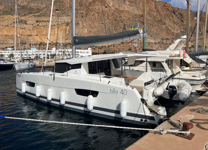 Fountaine Pajot Isla 40