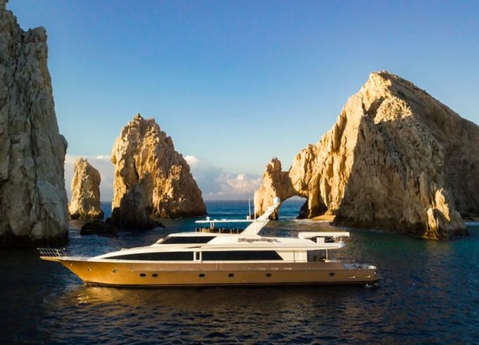 Sovereign Yachts 130