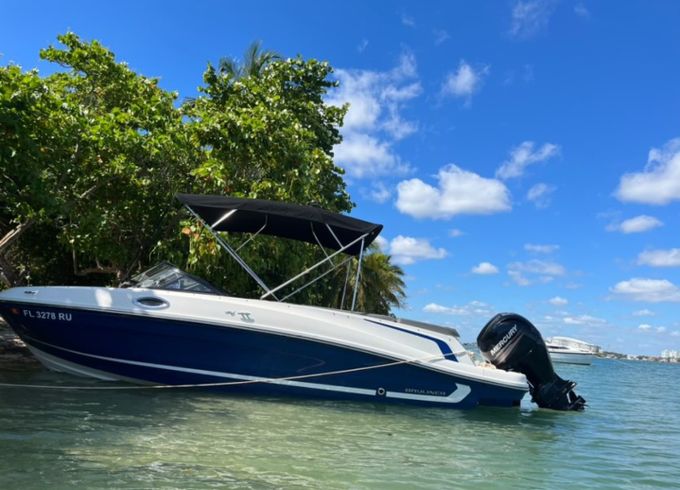 Bayliner VR6
