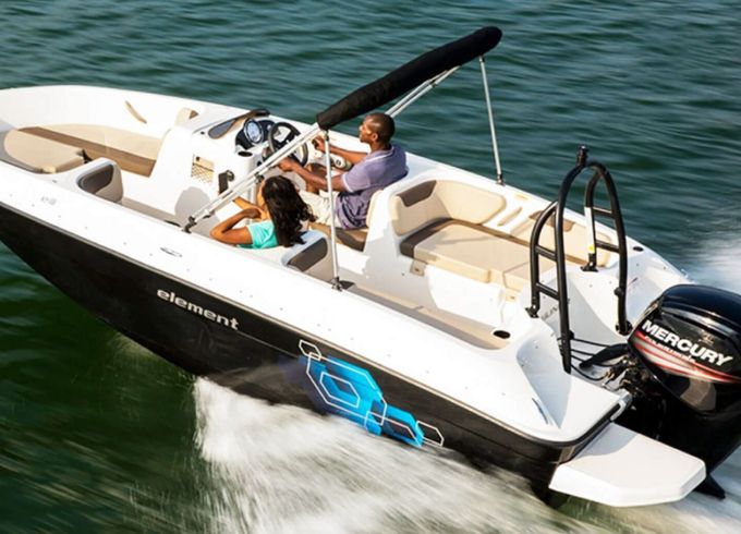 Bayliner Element CC6