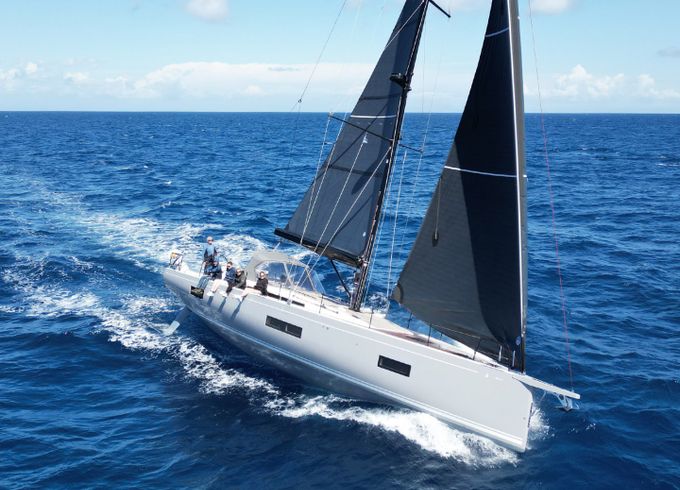 Bénéteau First 53