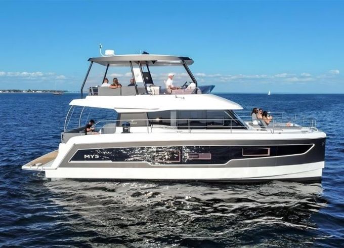 Fountaine Pajot MY5