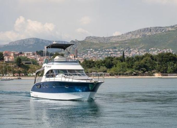 Bénéteau Antares 12 Cruising