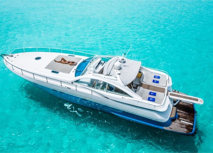 Pershing 54
