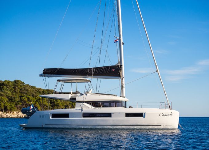 Lagoon 51