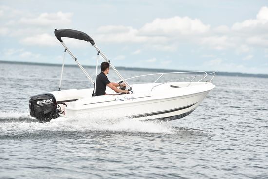 B2 Marine 452 Open