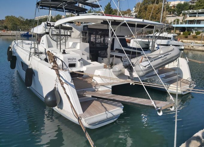 Lagoon 42