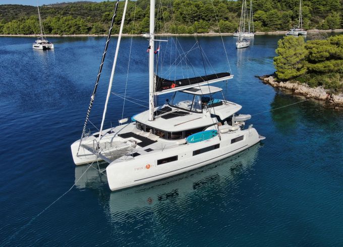 Lagoon 51