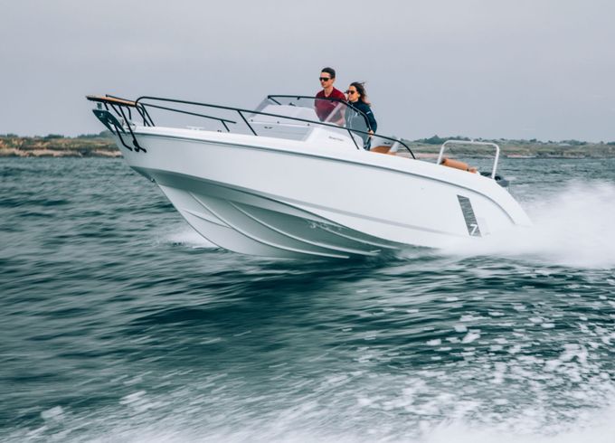 Bénéteau Flyer 7 SUNdeck