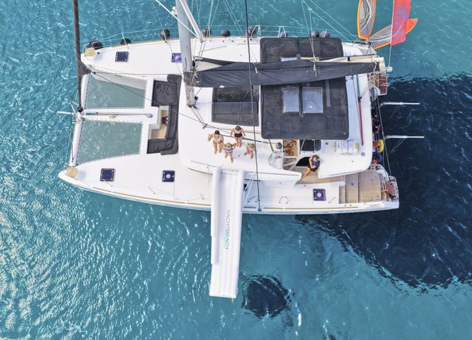 Lagoon 450 F
