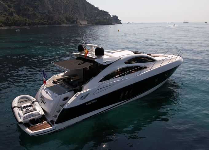 Sunseeker Predator 62