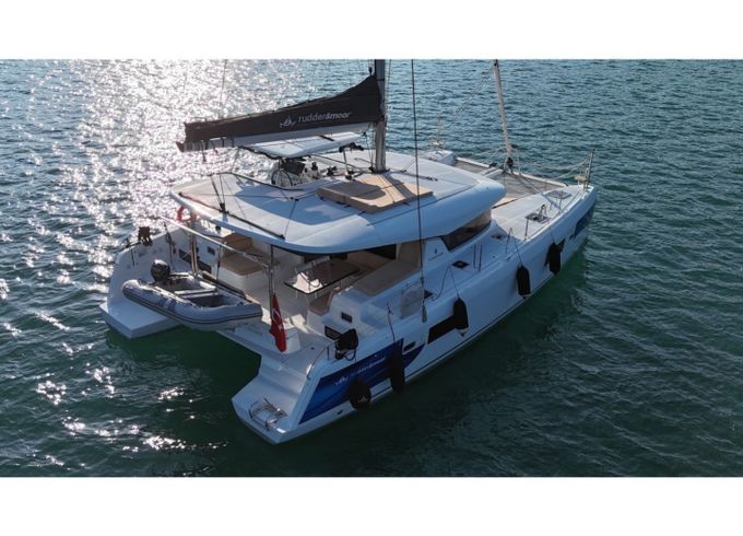 Lagoon 42