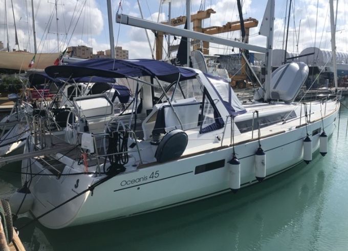 Bénéteau Oceanis 45