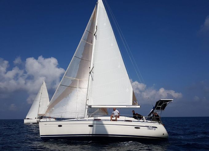 Bavaria 39