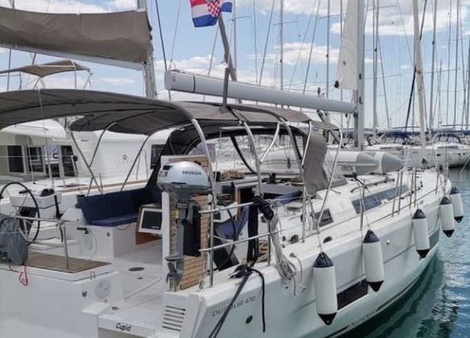 Dufour 470