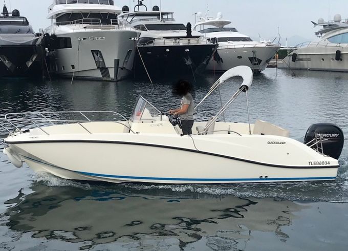 Quicksilver Activ 675 Open