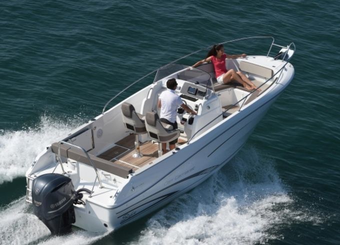 Jeanneau Cap Camarat 7.5 CC Serie 2