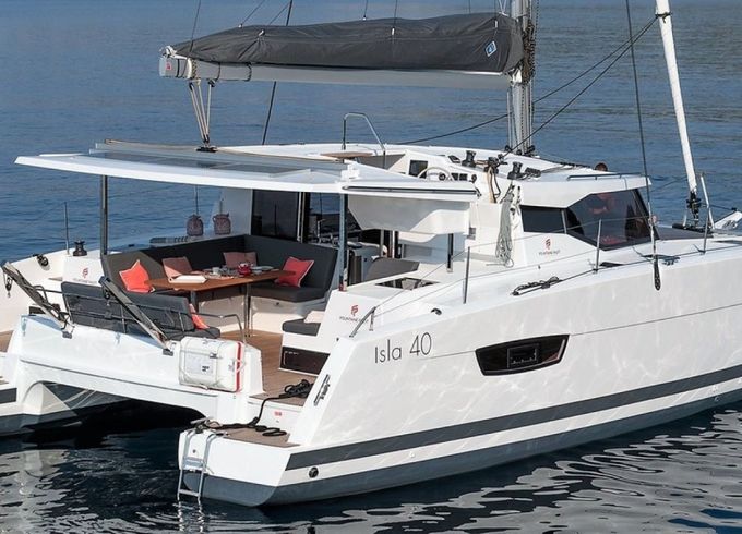 Fountaine Pajot Isla 40