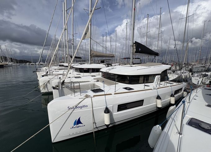 Lagoon 40