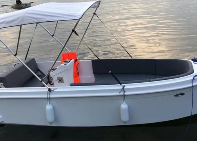 FALON 490 CHARTER