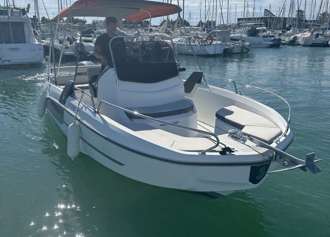 Bénéteau Flyer 6.6 SPACEdeck