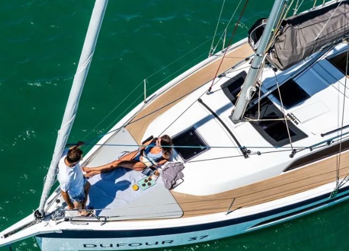 DUFOUR 37 FLAVOURS OF THE SEA