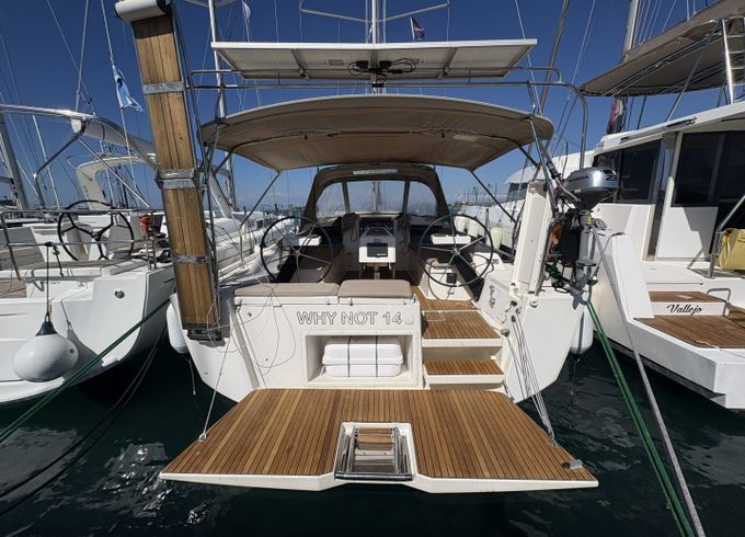 Dufour 390