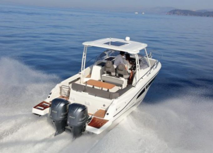 Jeanneau Cap Camarat 9.0 WA