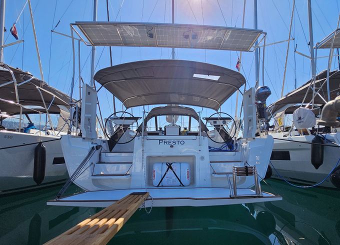 Dufour 44