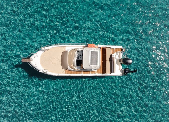 Poseidon Sundeck 755