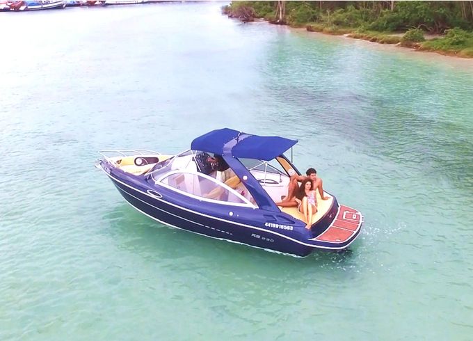 Madame Sirena 23 feet