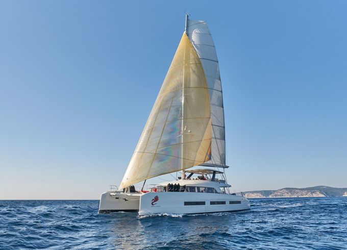 Lagoon Seventy 7