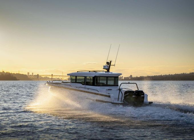 Axopar 37 XC Cross Cabin