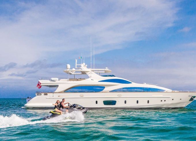 Azimut 105' Azimut