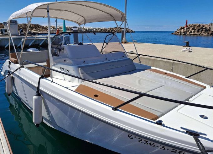 Bénéteau Flyer 7 SUNdeck