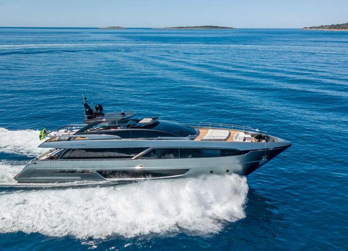 Riva YOYITA II