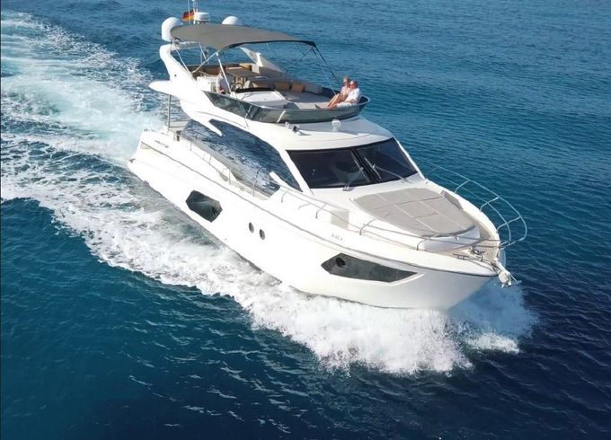 Absolute Yachts Absolute 52 Fly