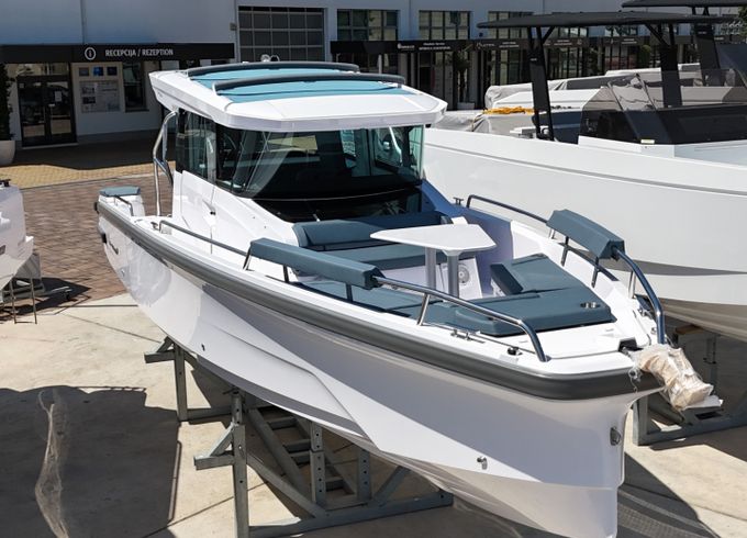 Axopar 29 XC Cross Cabin