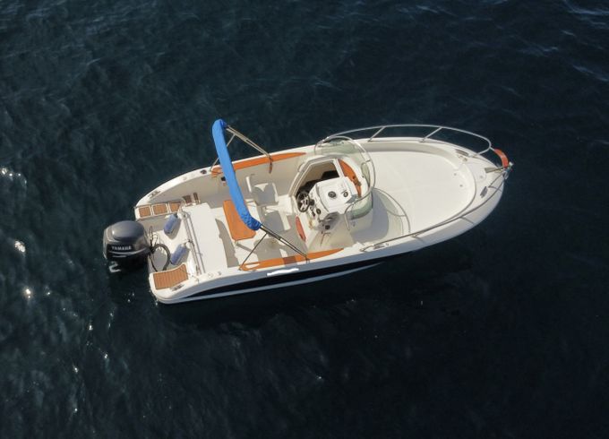 Sessa Marine Key Largo 22 Cabine