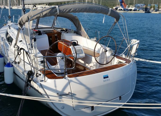 Bavaria Cruiser 37
