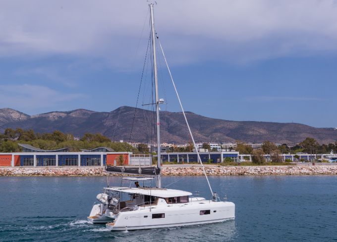 Lagoon 42