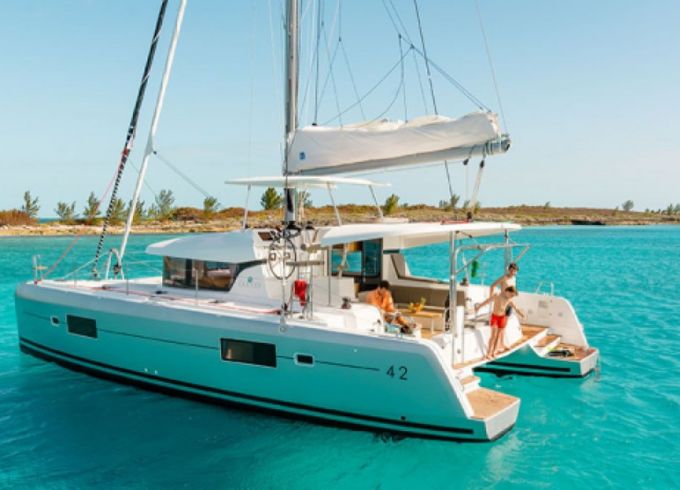 Lagoon 42