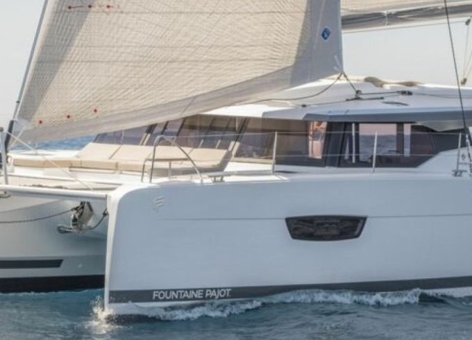 Fountaine Pajot Astrea 42