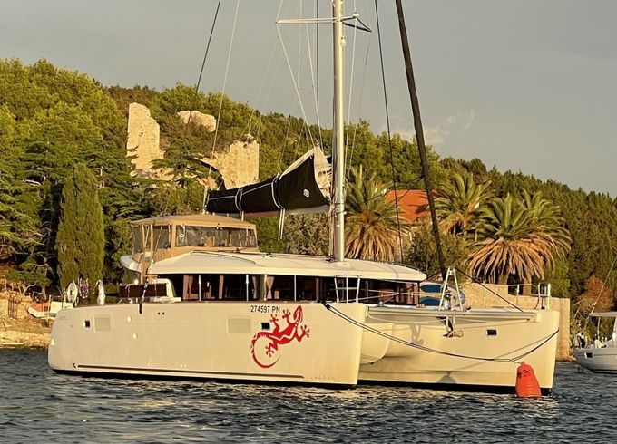Lagoon 450 Sport Top