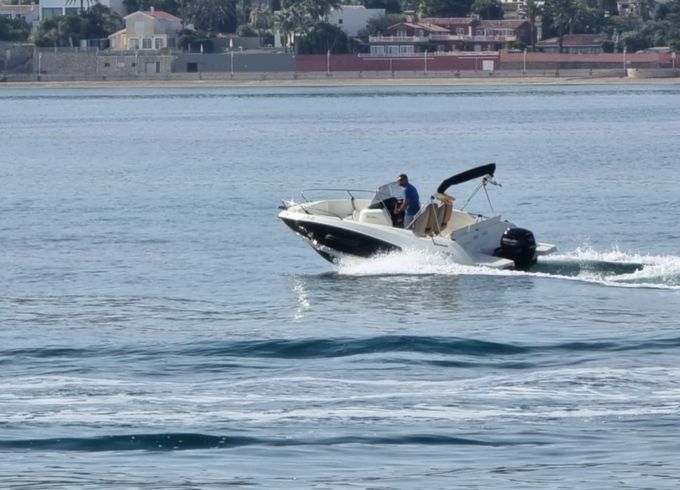 Quicksilver Activ 555 Open