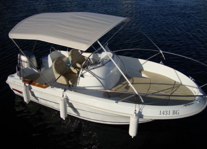 Bénéteau Flyer 550 Open