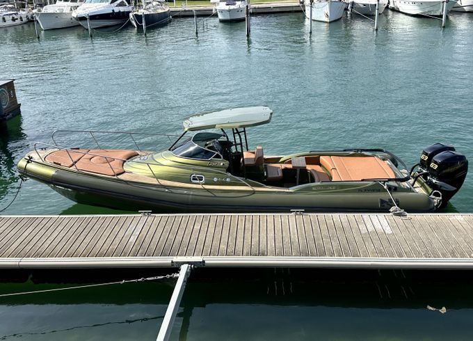 Nuova Jolly Prince 35 Sport Cabin